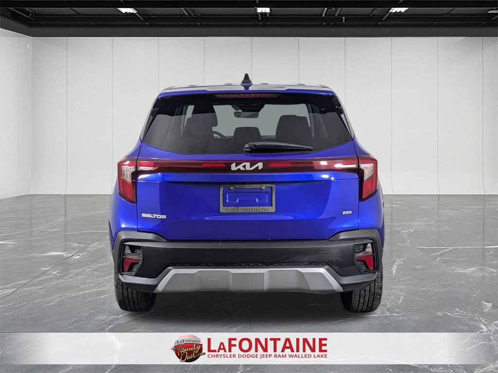 Used 2024 Kia Seltos LX image 4