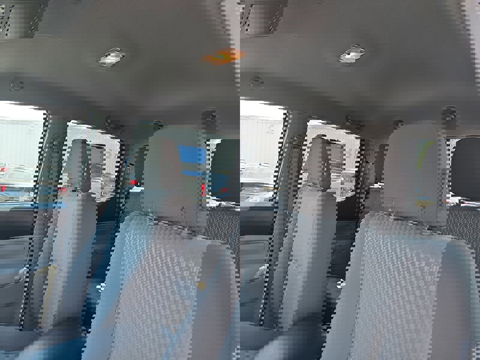 Used 2015 Toyota Tacoma PreRunner w/ SR5 Package RWD image 13