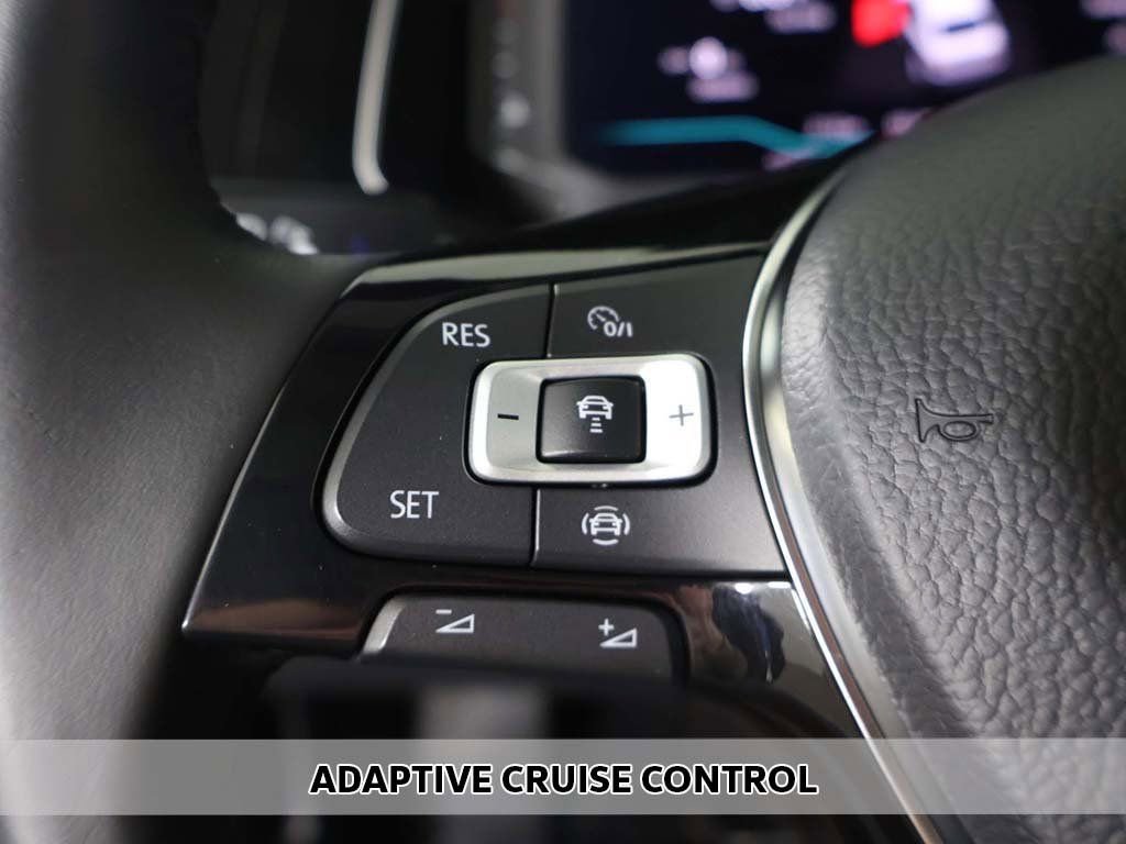 Used 2019 Volkswagen Jetta SEL Premium image 5