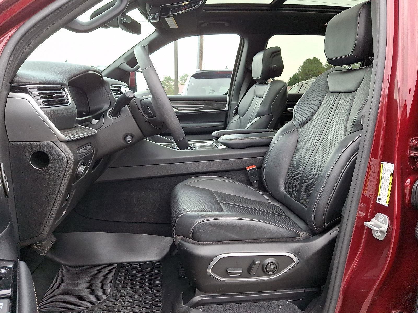 Used 2022 Jeep Wagoneer Series II w/ Premium Group I image 14