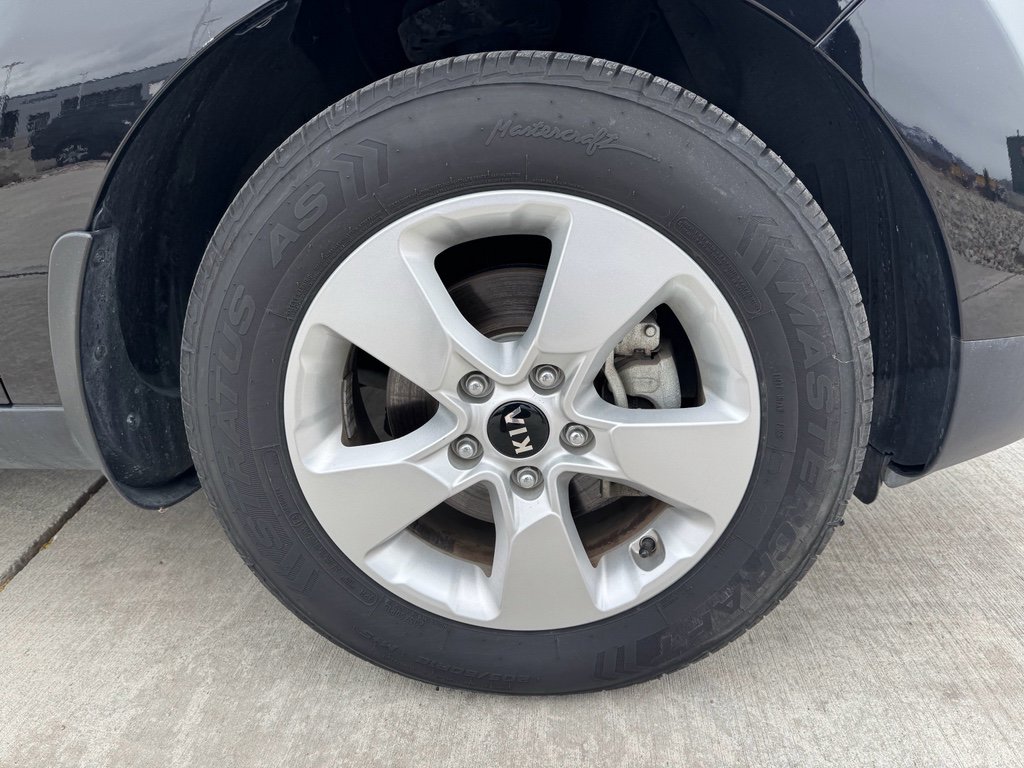 Used 2019 Kia Soul image 2