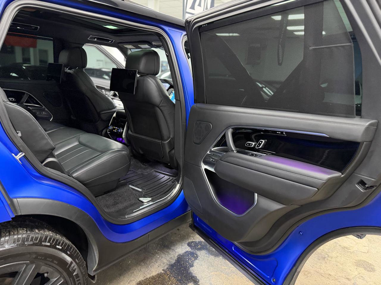 Used 2023 Land Rover Range Rover Long Wheelbase Autobiography image 39