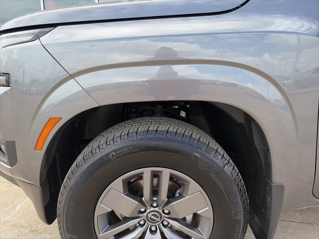 Certified 2025 Nissan Frontier SV w/ SV Convenience Package image 7