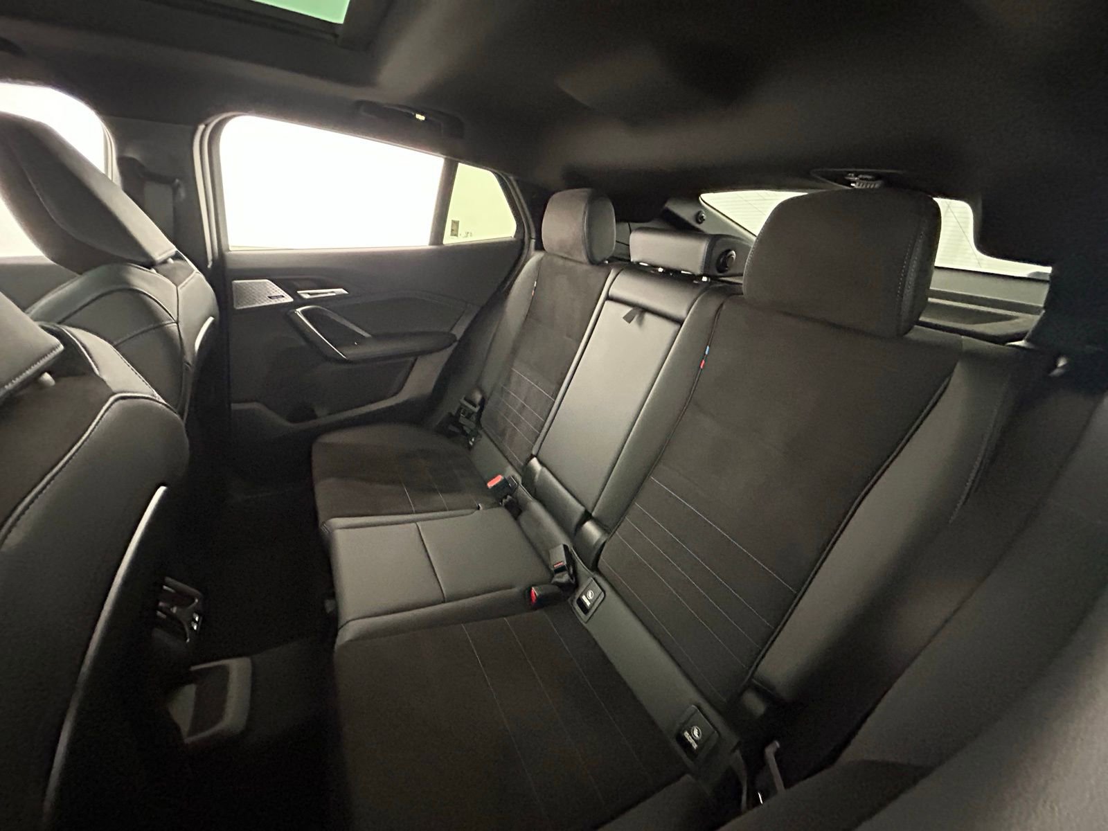 Used 2025 BMW X2 M35i image 32