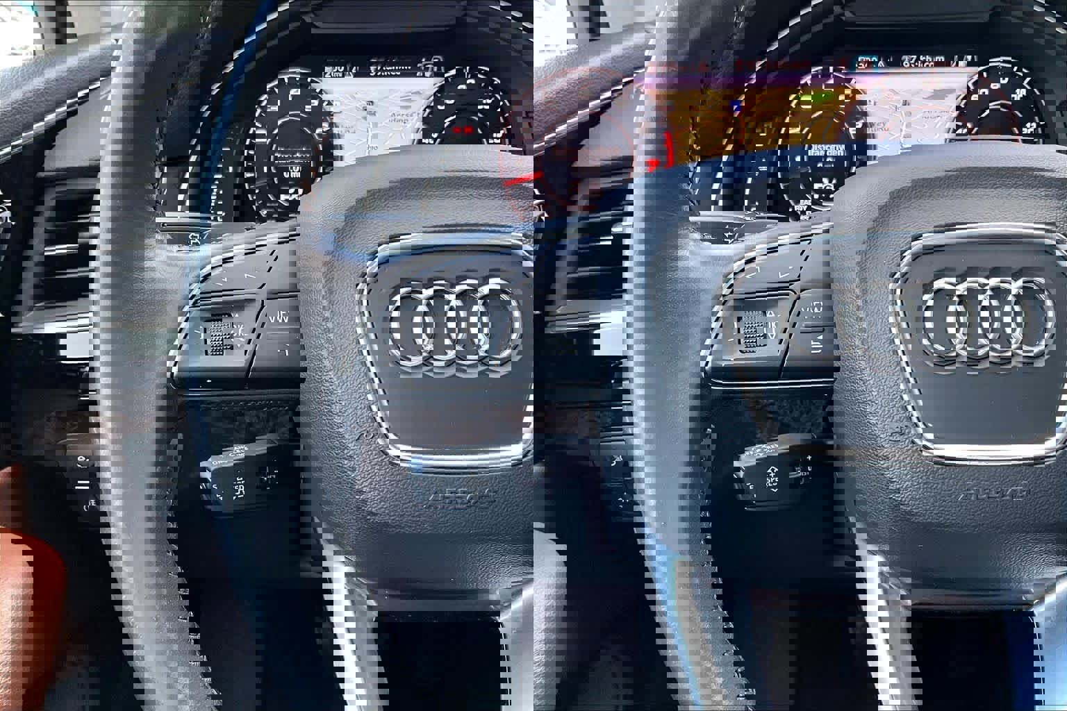 Used 2019 Audi Q7 3.0T Prestige image 16