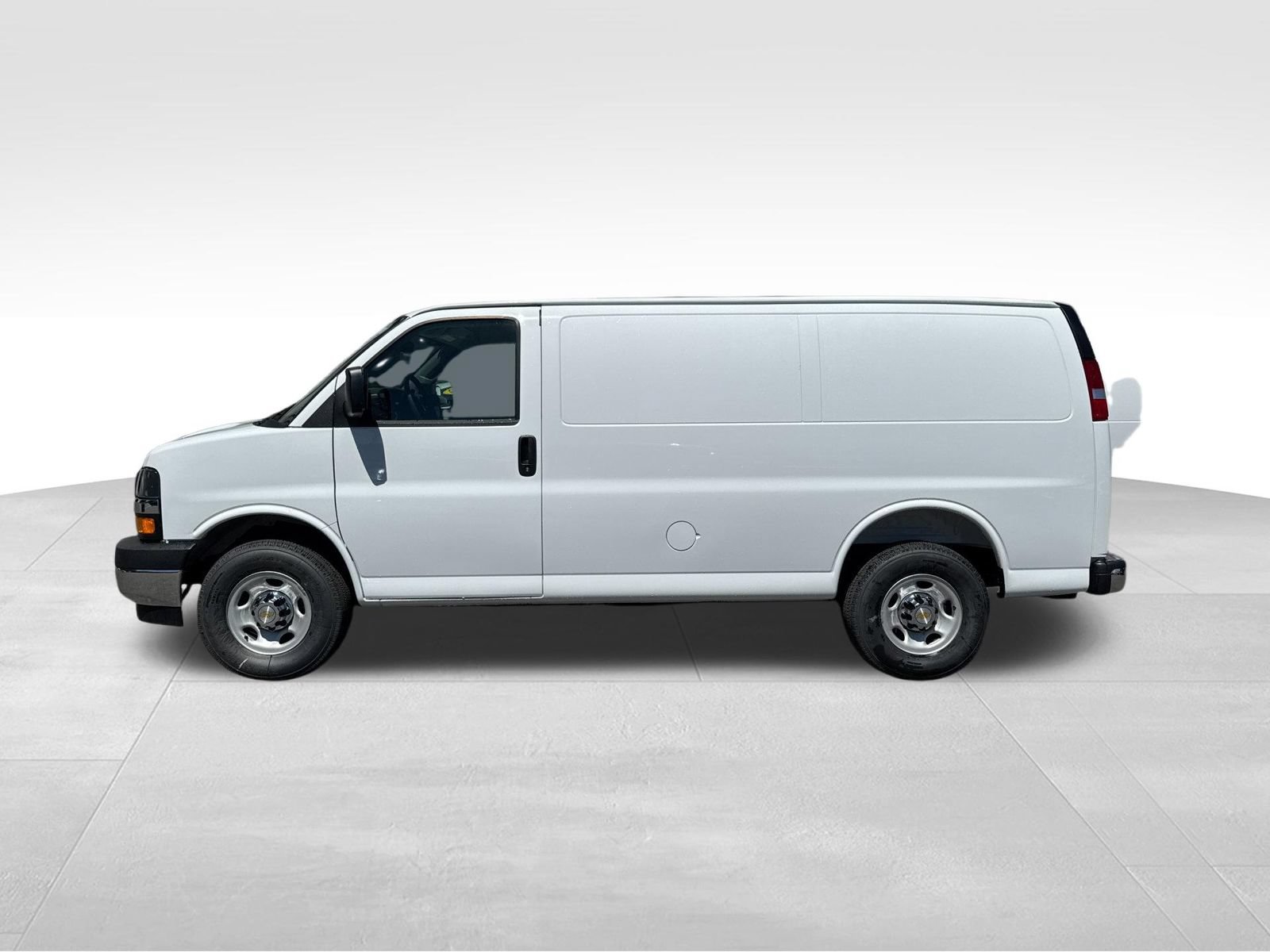 New 2026 Chevrolet Express 2500 w/ Driver Convenience Package RWD image 7