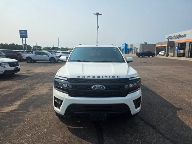 Used 2022 Ford Expedition Max Limited AWD/4WD image 2