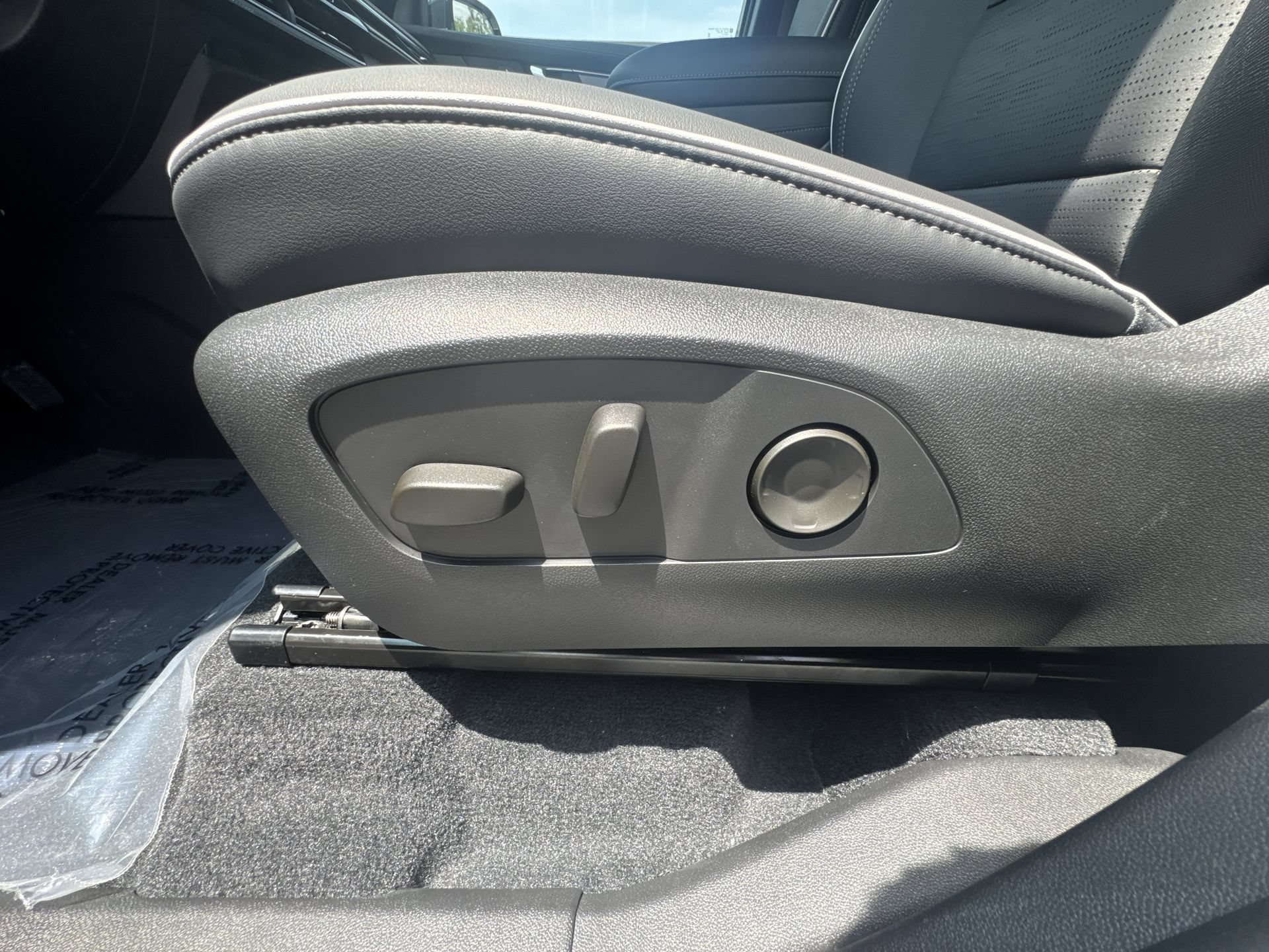New 2026 Buick Enclave Sport Touring w/ Power Package AWD/4WD image 14