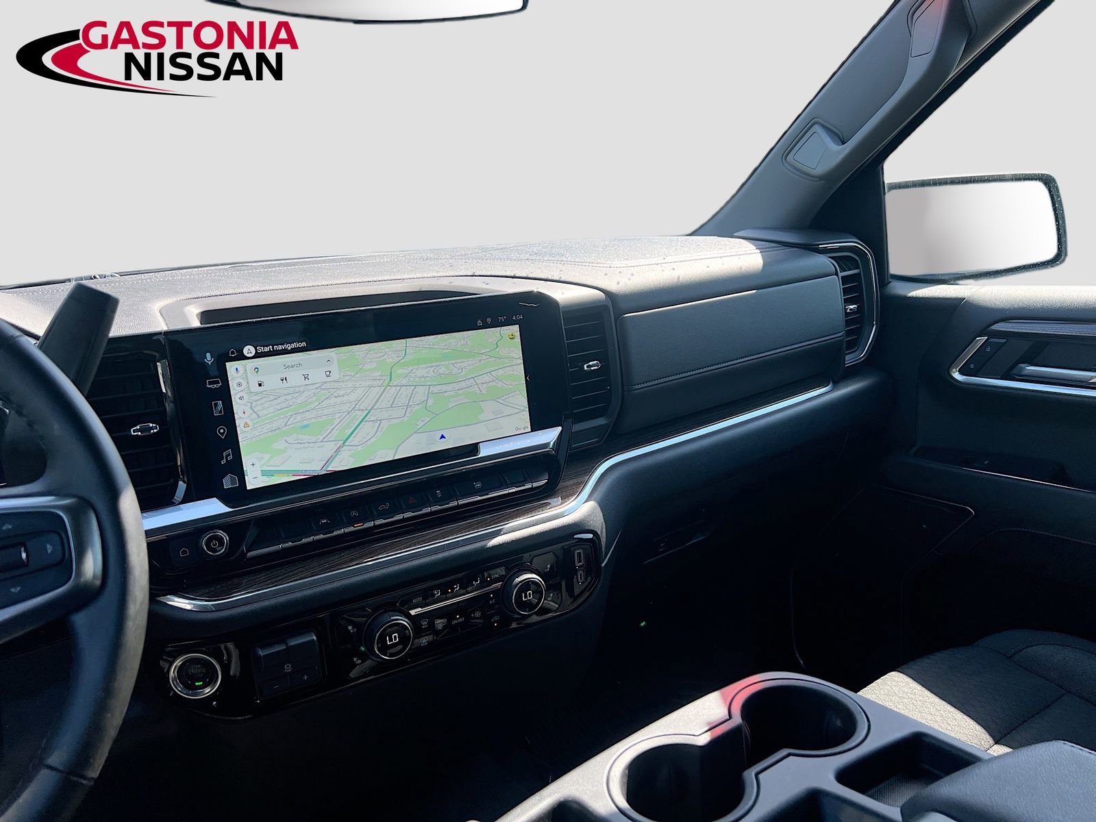 Used 2025 Chevrolet Silverado 1500 LT AWD/4WD image 32