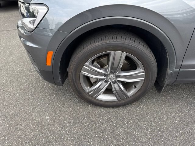 Used 2020 Volkswagen Tiguan SEL w/ 3rd Row Seat Package AWD/4WD image 4