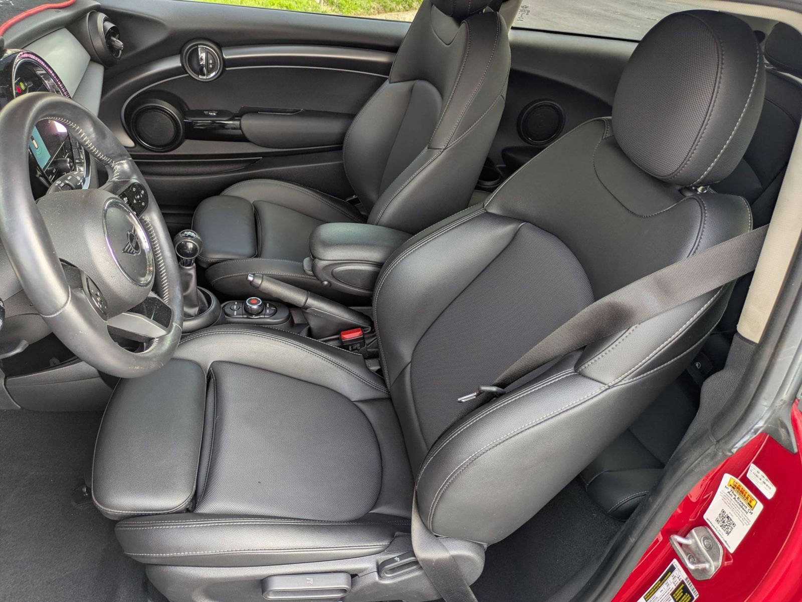 Used 2022 MINI Cooper S image 18