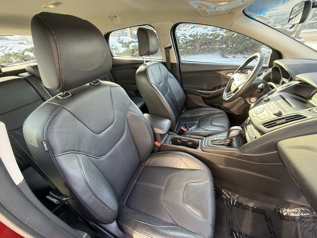 Used 2016 Ford Focus SE w/ Equipment Group 201A image 39