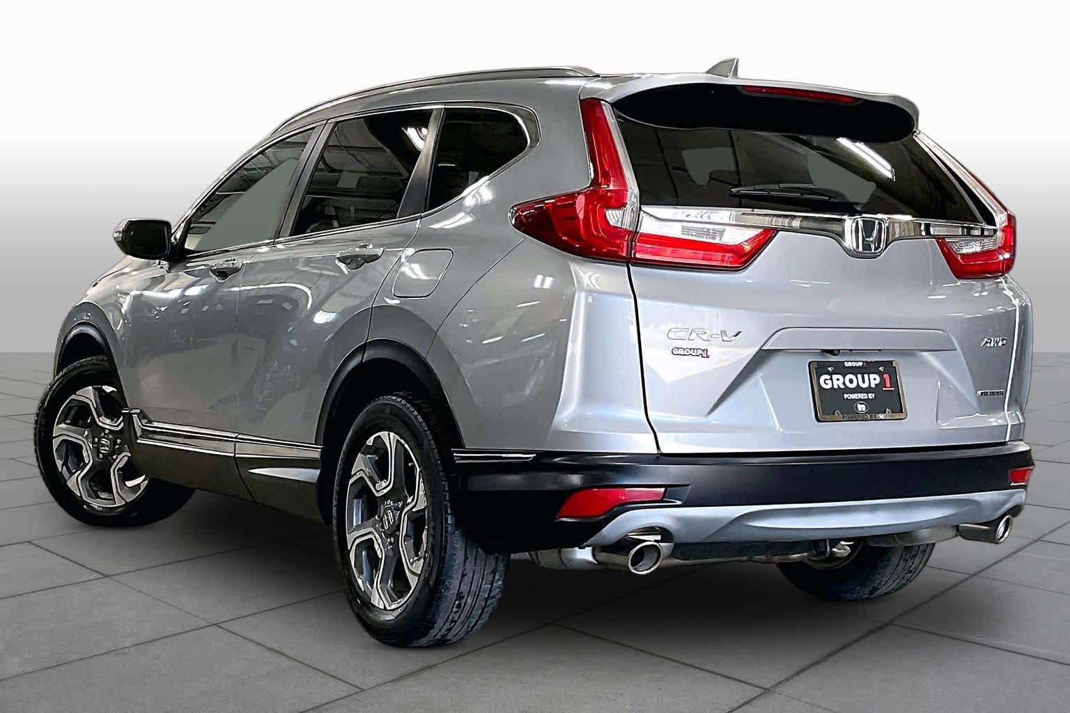 Used 2017 Honda CR-V Touring image 12