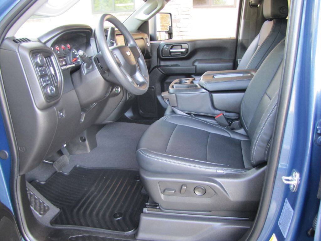 Used 2024 Chevrolet Silverado 2500 Custom w/ Custom Value Package AWD/4WD image 36