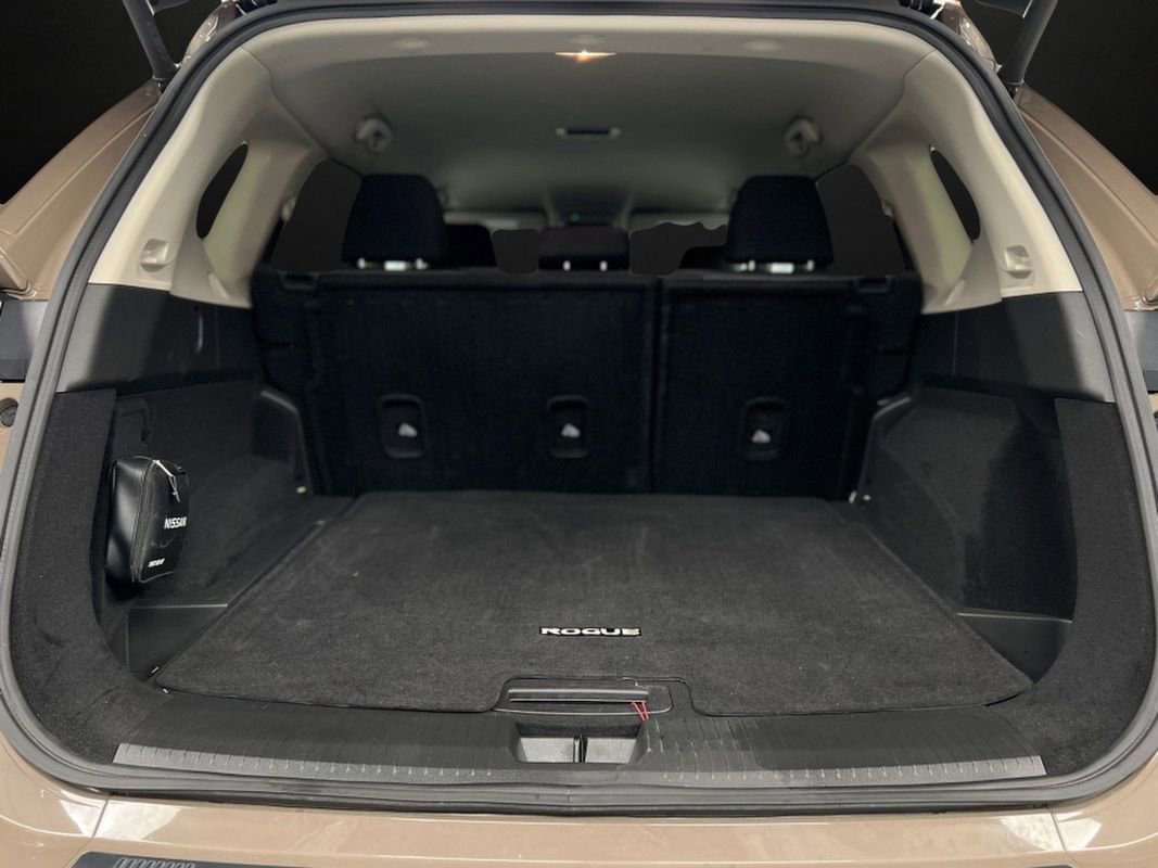 Used 2025 Nissan Rogue SV image 39