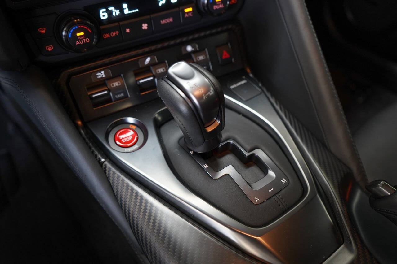 Used 2021 Nissan GT-R Premium image 55
