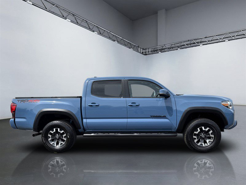 Used 2019 Toyota Tacoma TRD Off-Road AWD/4WD image 3