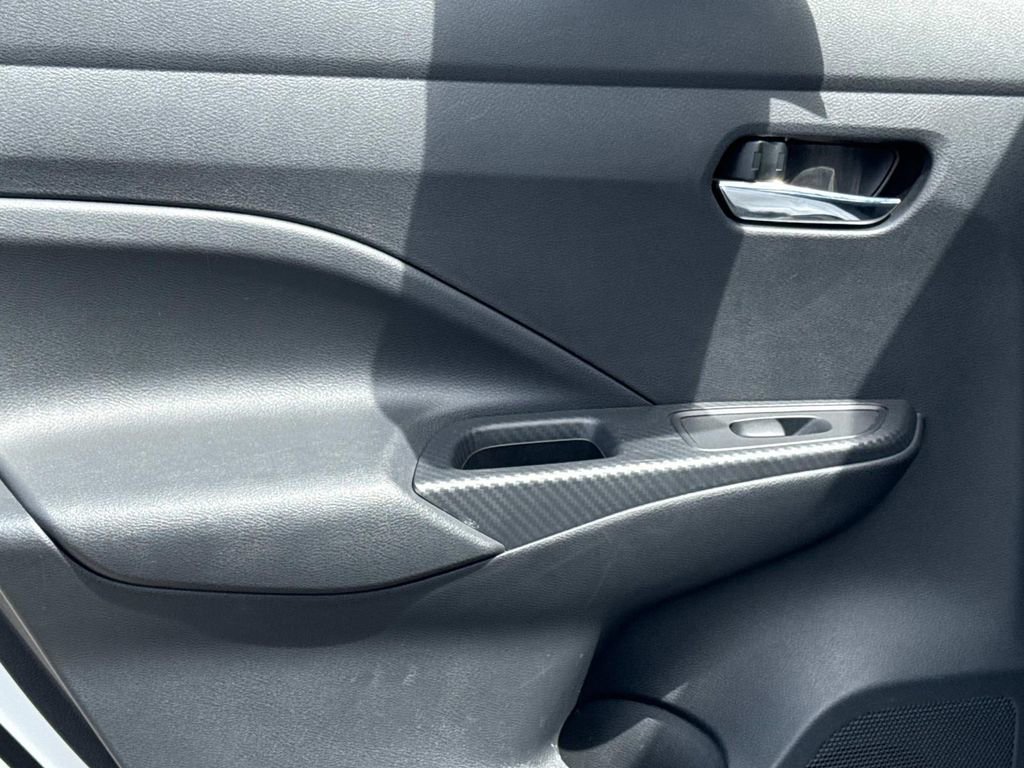 Used 2025 Nissan Versa SV FWD image 12