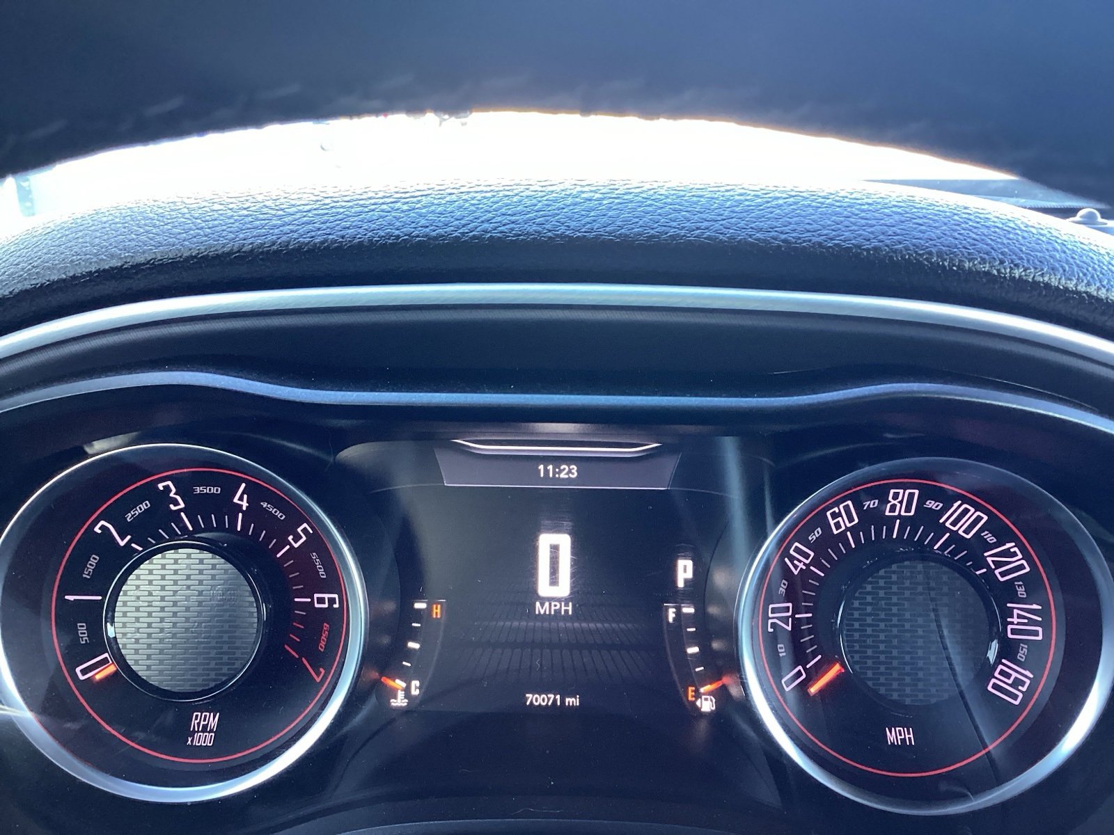 Used 2019 Dodge Challenger SXT image 7