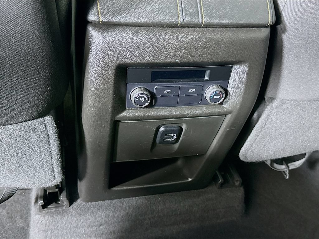 Used 2018 Chevrolet Traverse LS FWD image 26