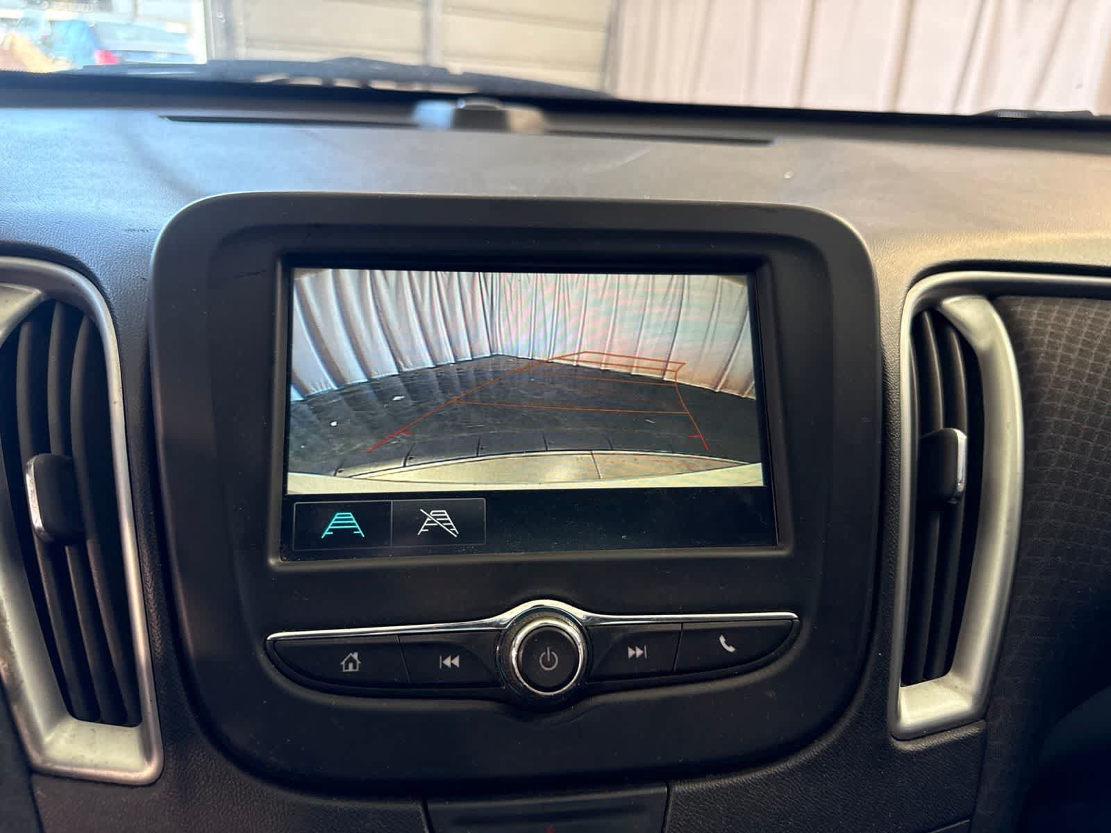 Used 2018 Chevrolet Malibu LS FWD image 25
