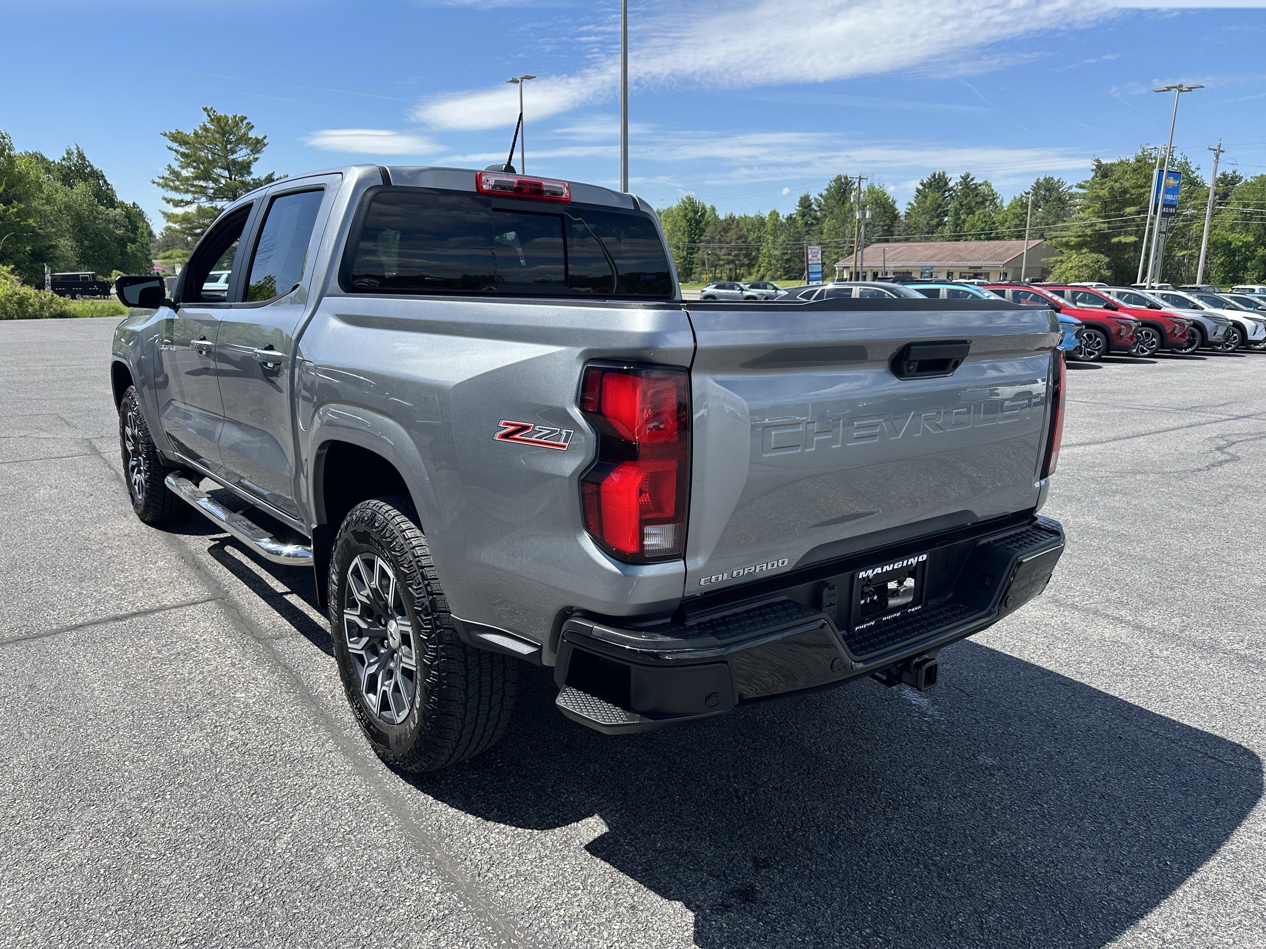 Certified 2024 Chevrolet Colorado Z71 w/ Z71 Convenience Package 2 AWD/4WD image 4