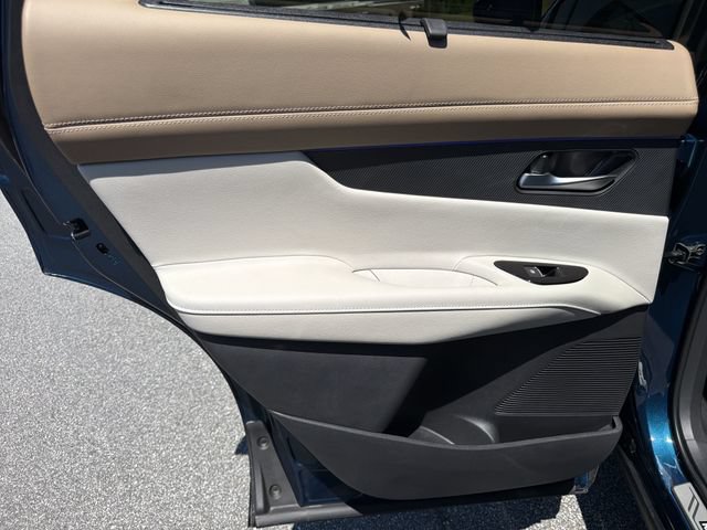 Certified 2025 Nissan Murano Platinum w/ Cargo Package AWD/4WD image 22
