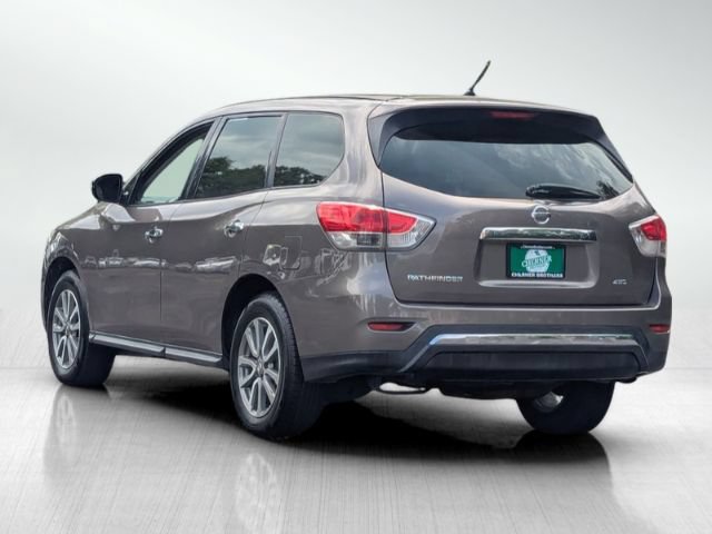 Used 2014 Nissan Pathfinder S AWD/4WD image 8