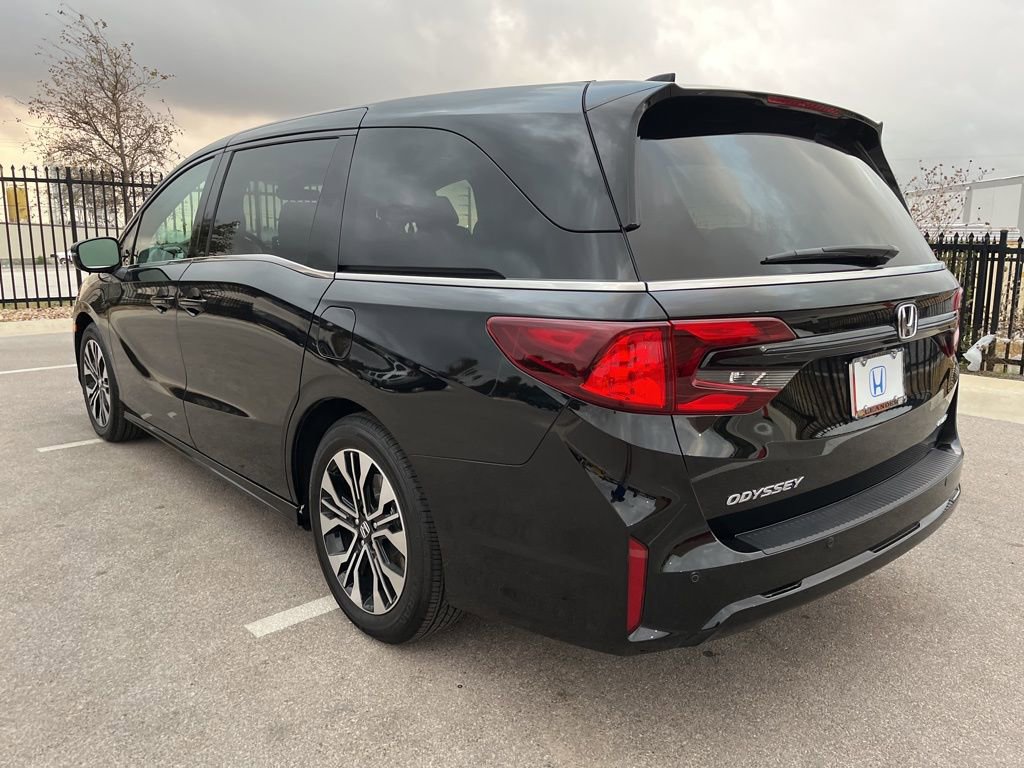 Certified 2026 Honda Odyssey Elite image 6