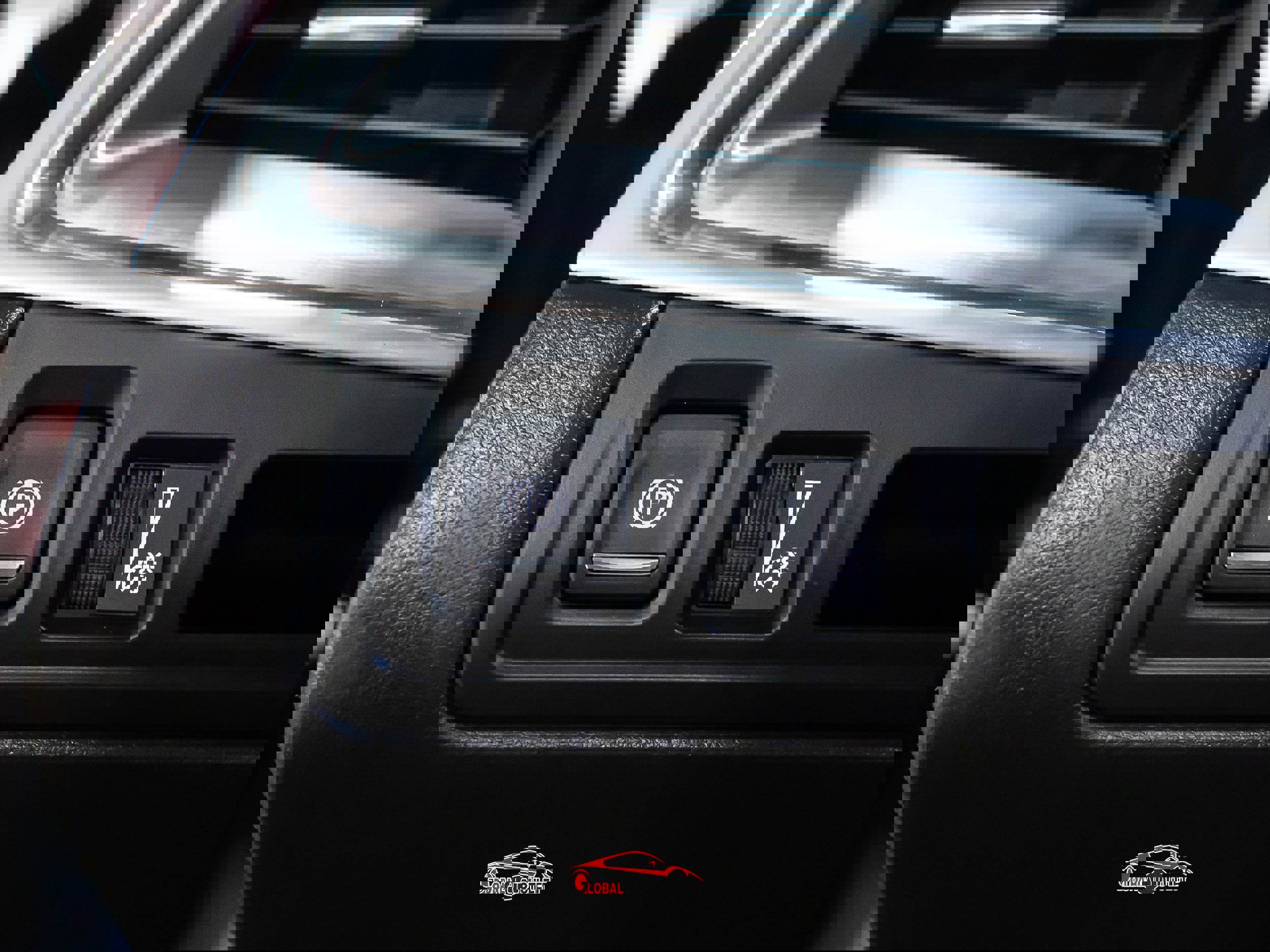 Used 2017 Cadillac XT5 Luxury image 36