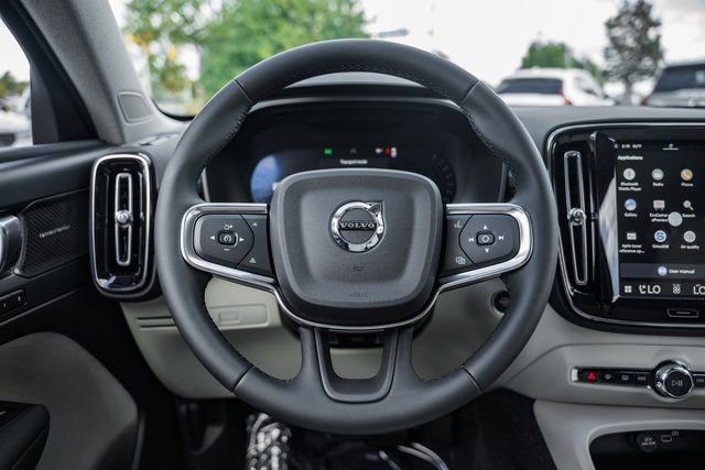 Used 2026 Volvo XC40 B5 Ultra w/ Protection Package Premier AWD/4WD image 29