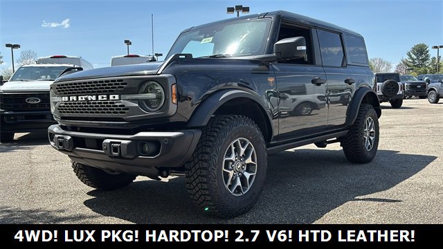 New 2025 Ford Bronco Badlands image 9