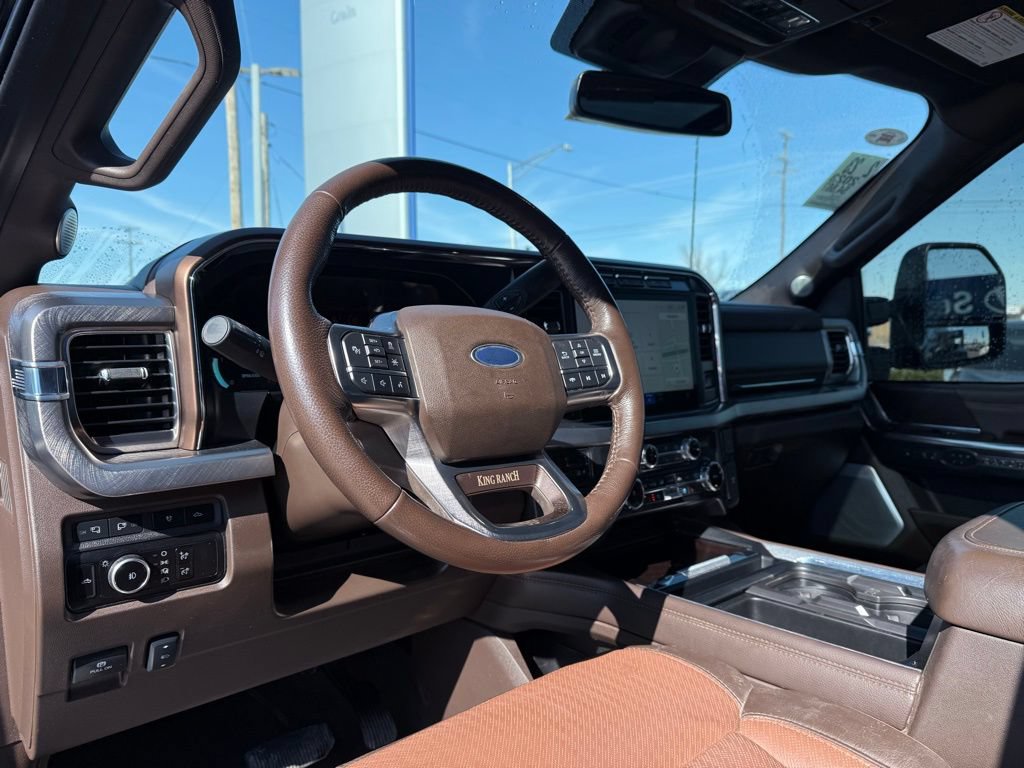 Used 2023 Ford F250 King Ranch w/ FX4 Off-Road Package AWD/4WD image 10