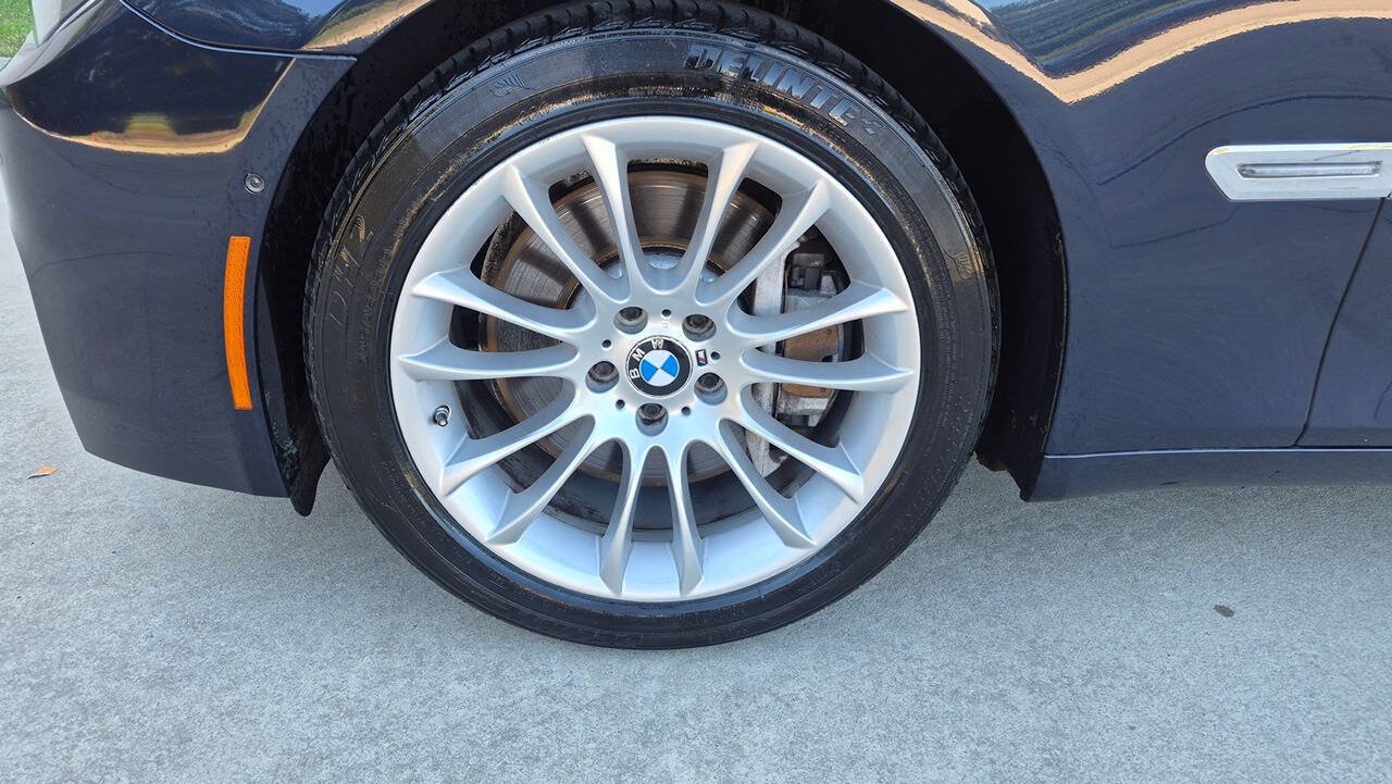 Used 2011 BMW 750Li xDrive AWD/4WD image 11