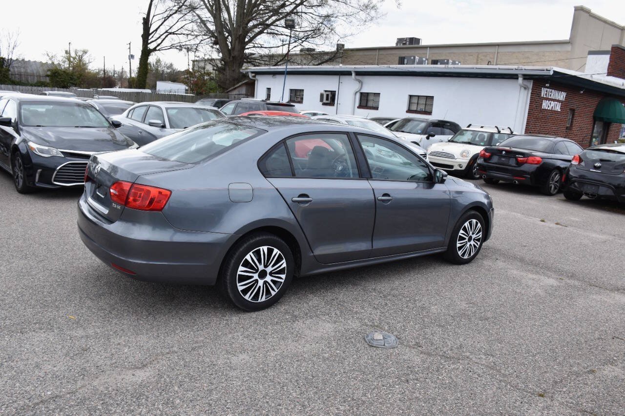 Used 2012 Volkswagen Jetta SE FWD image 5