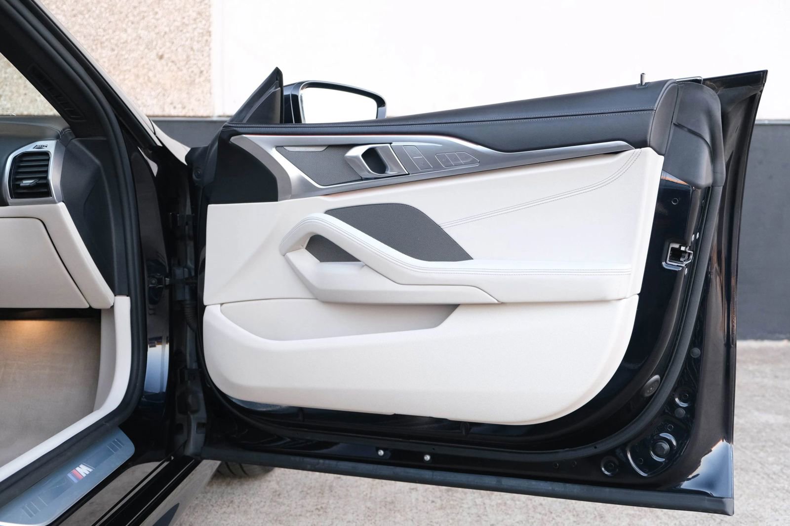 Used 2021 BMW 840i Gran Coupe w/ M Sport Package image 32