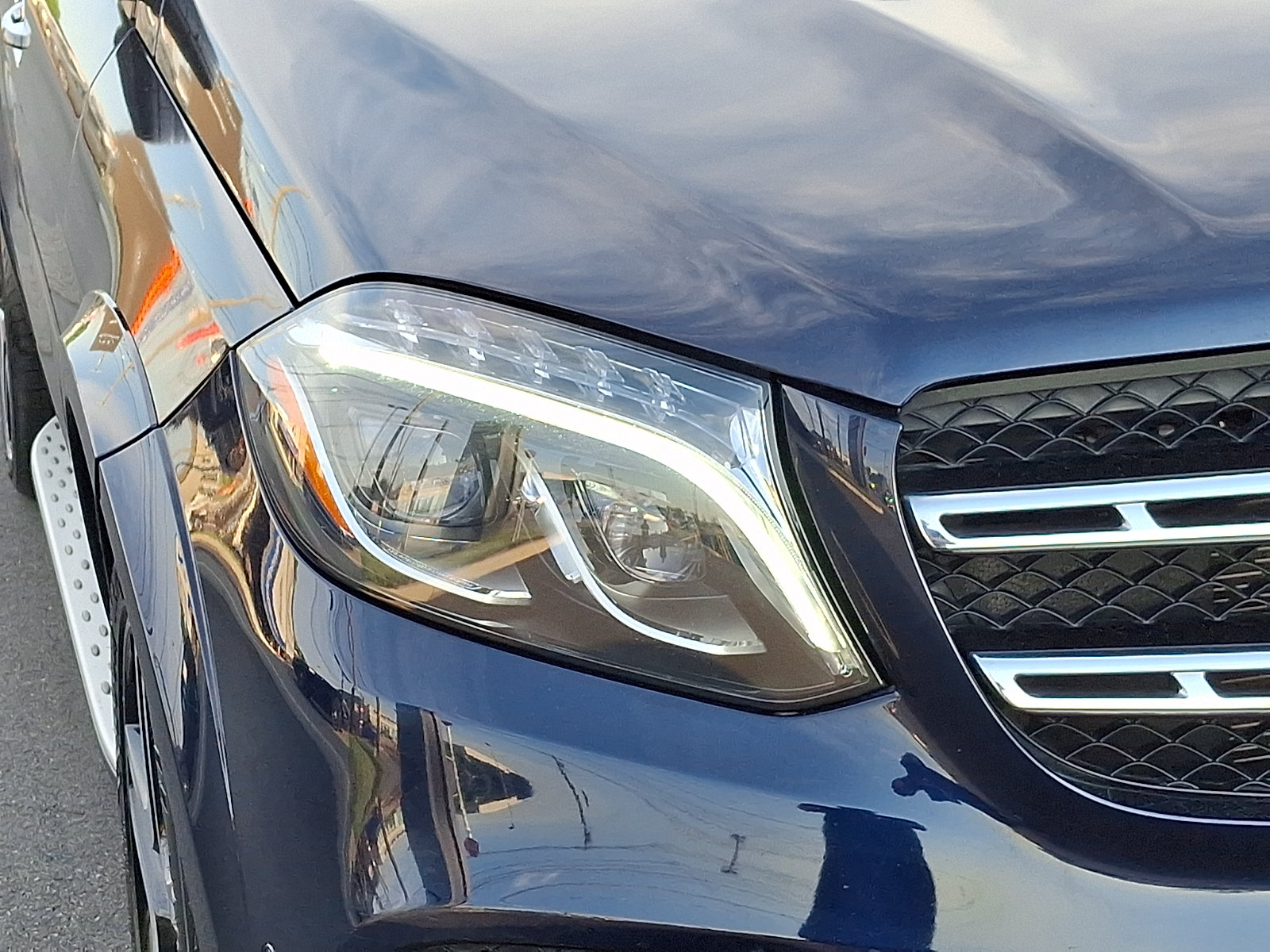 Used 2019 Mercedes-Benz GLS 550 4MATIC image 9