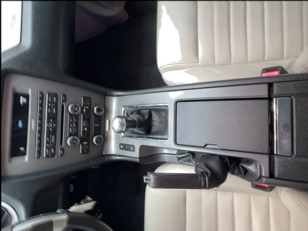 Used 2011 Ford Mustang GT Premium image 31