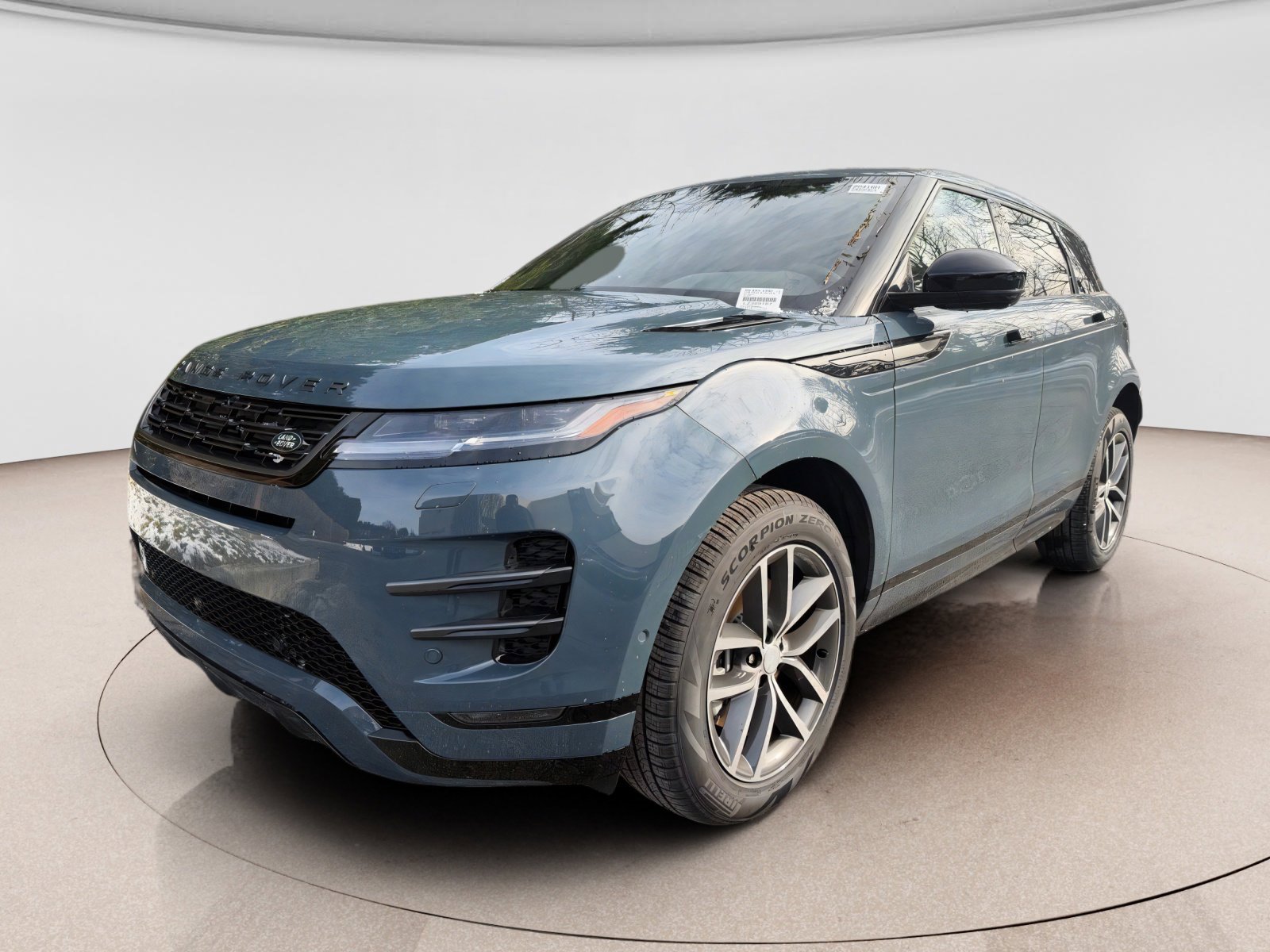 New 2026 Land Rover Range Rover Evoque Dynamic SE image 1