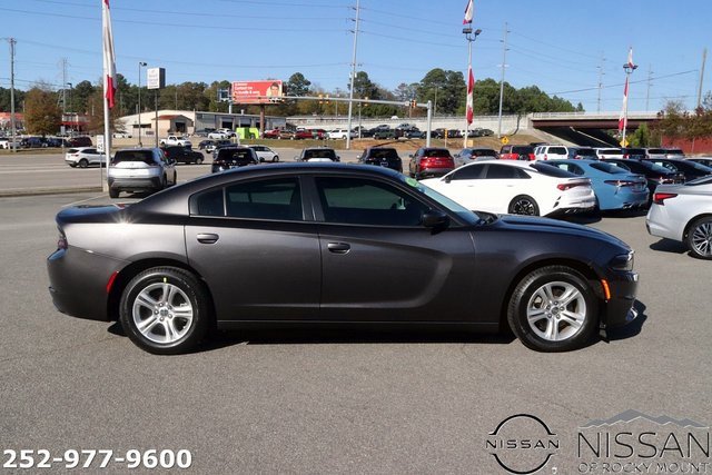 Used 2022 Dodge Charger SXT image 4