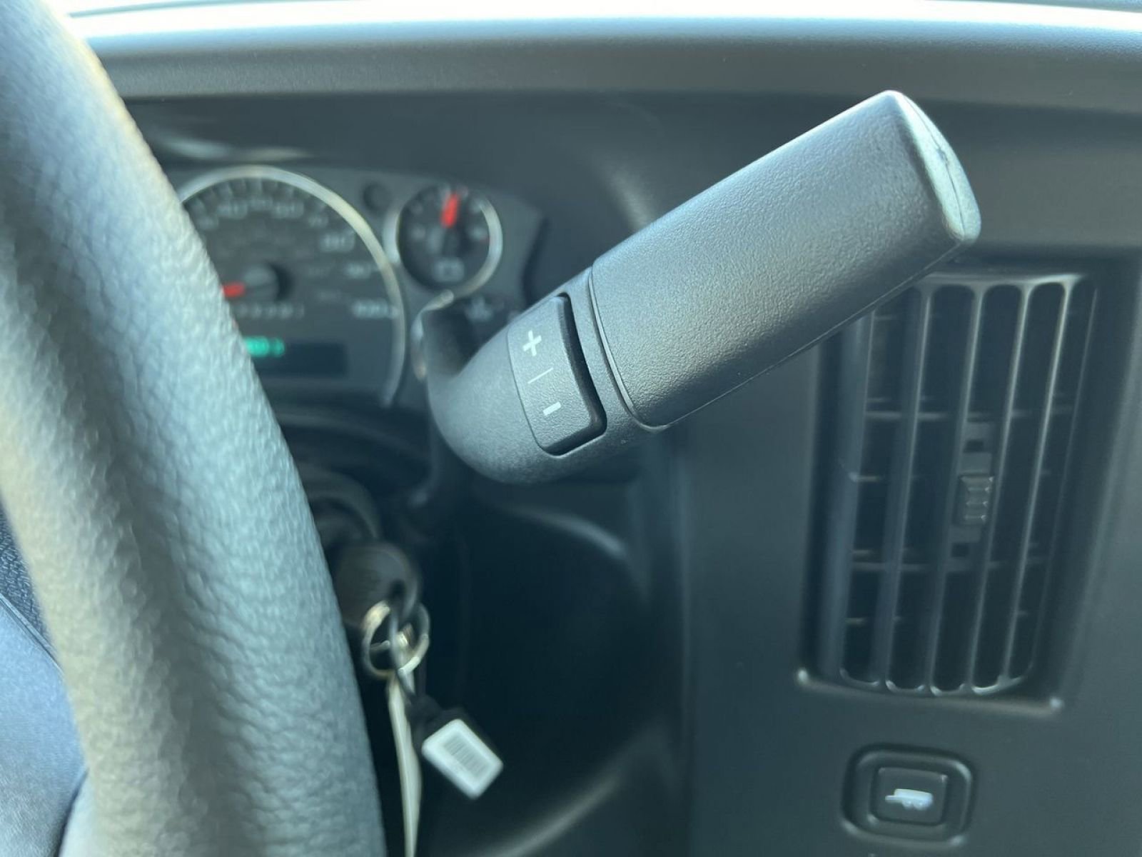 New 2025 Chevrolet Express 3500 w/ Power Convenience Package RWD image 7