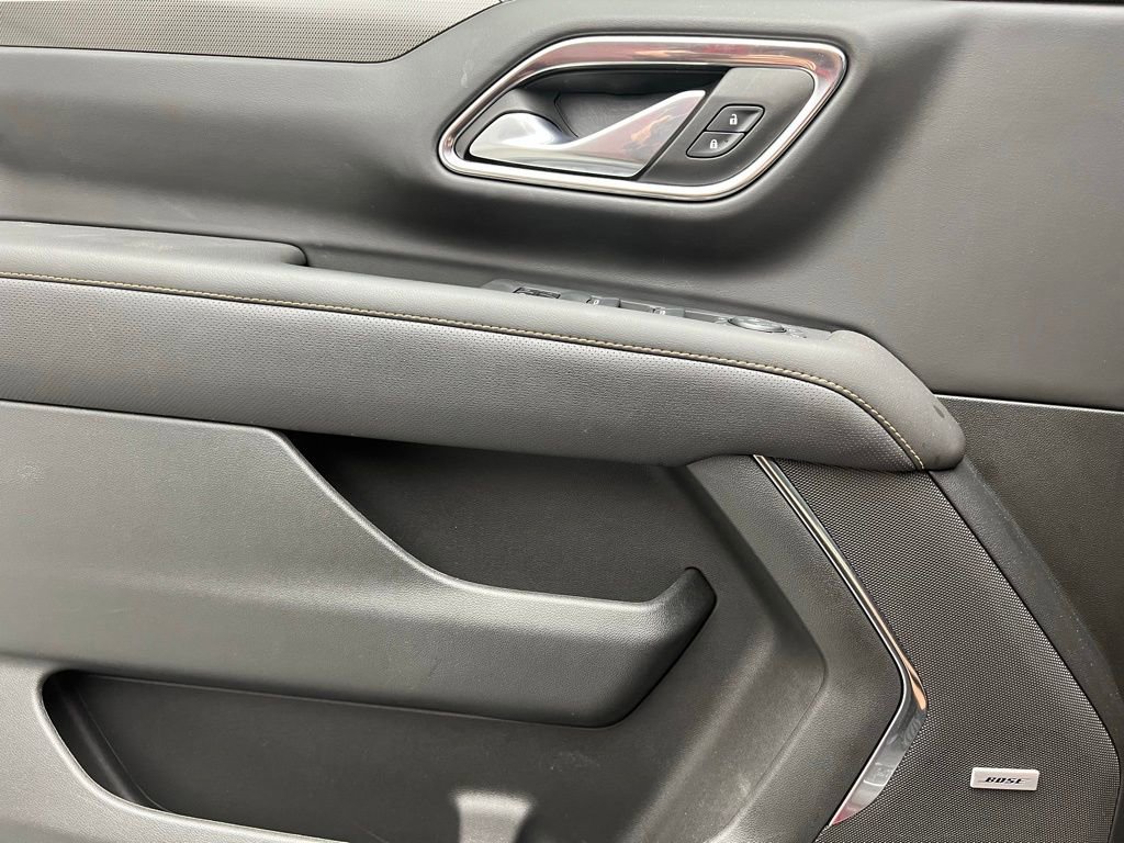 Used 2024 GMC Yukon AT4 w/ Technology Package image 23