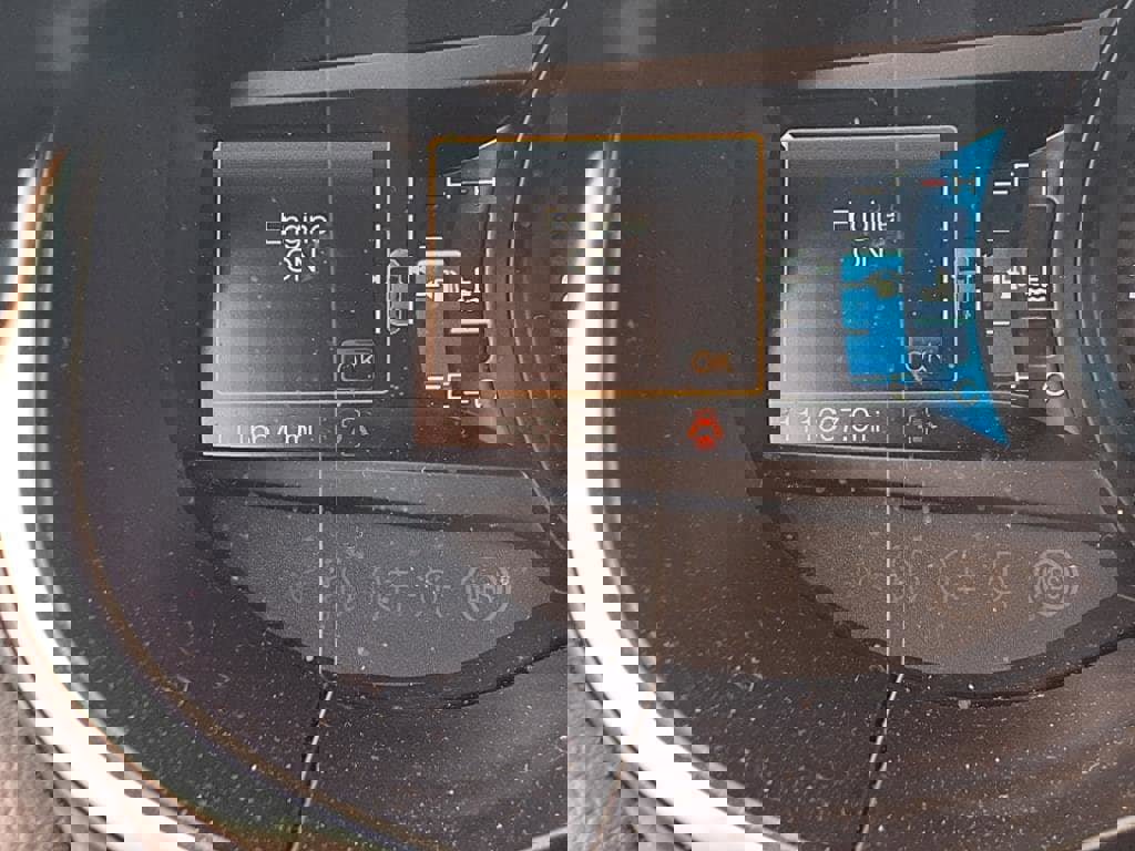 Used 2018 Ford Edge Titanium w/ Ford Safe & Smart Package image 30