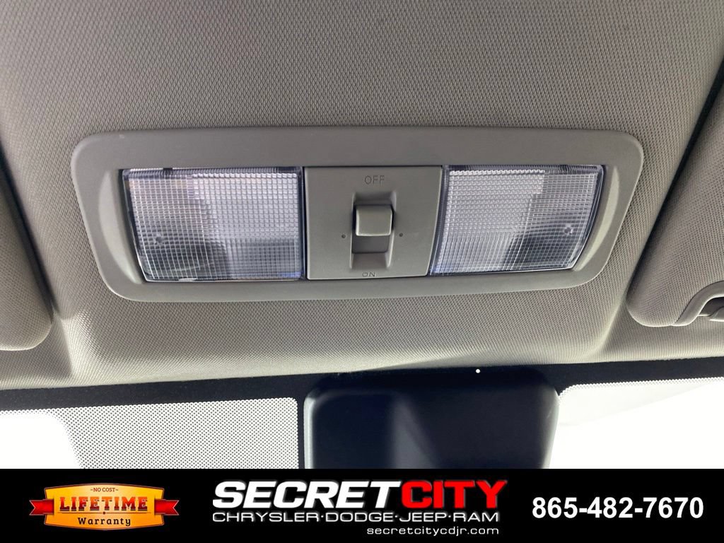 Used 2022 Nissan Frontier S w/ Technology Package AWD/4WD image 19