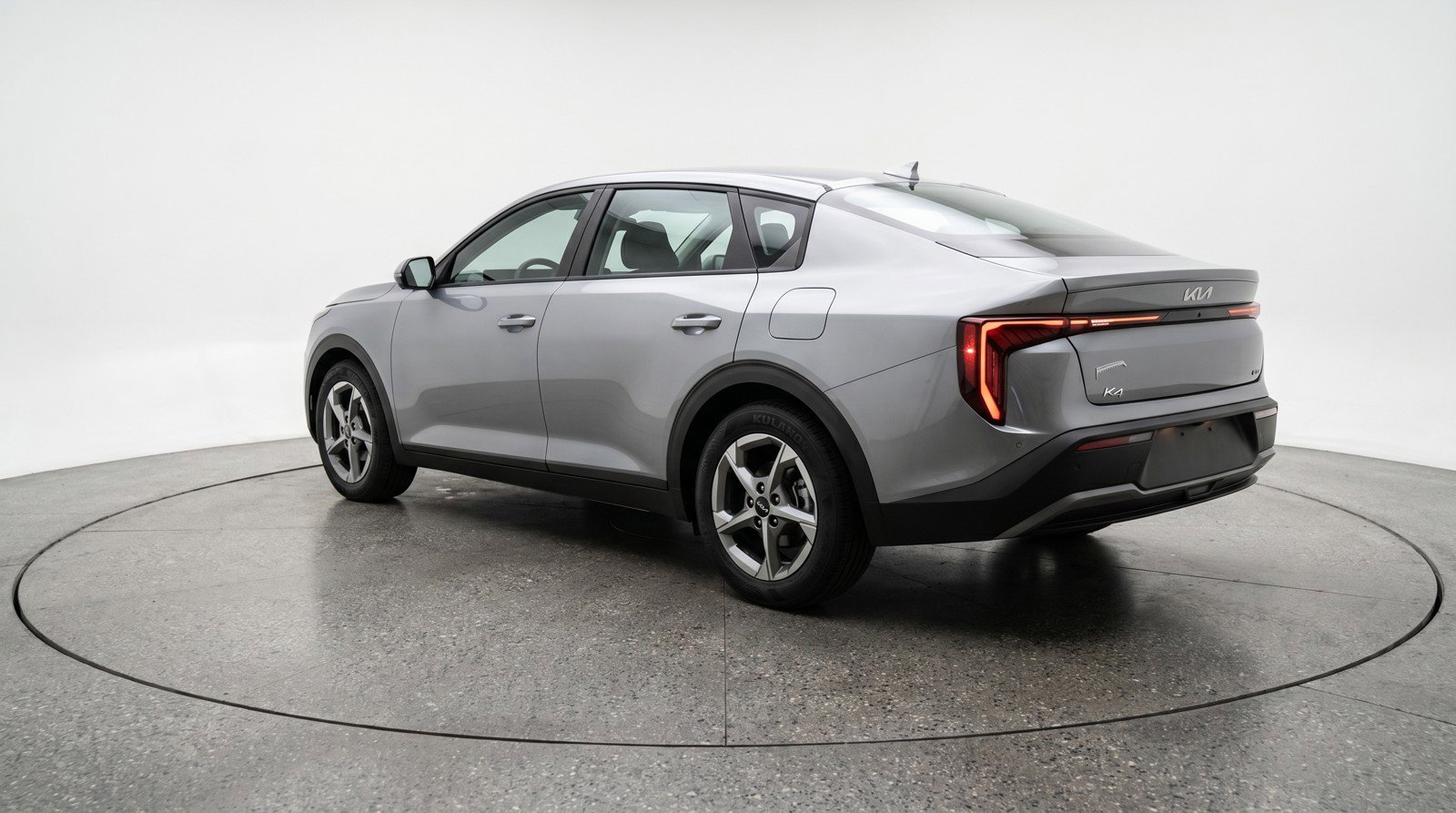 Used 2025 Kia K4 LXS FWD image 6
