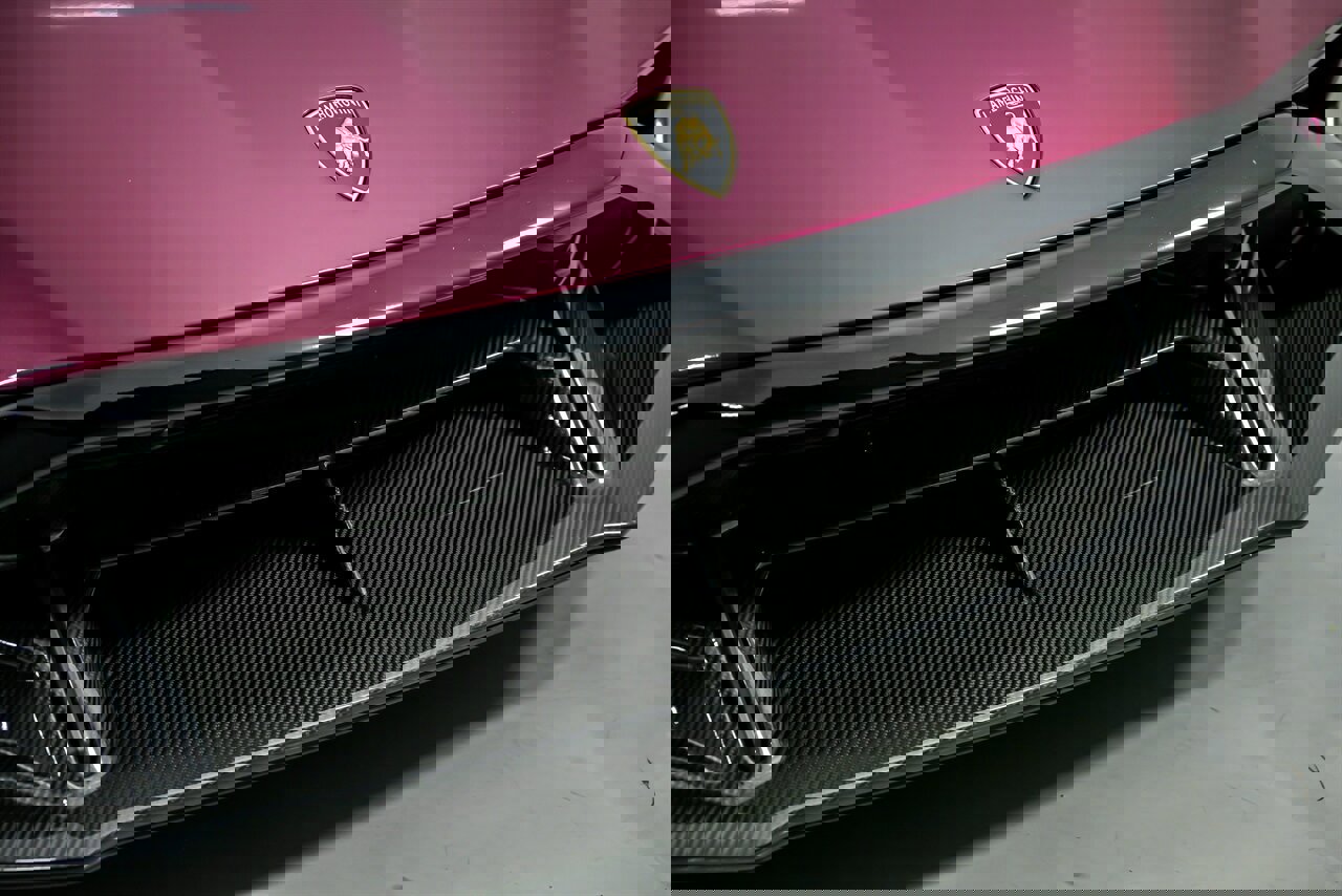 Used 2022 Lamborghini Huracan STO image 5