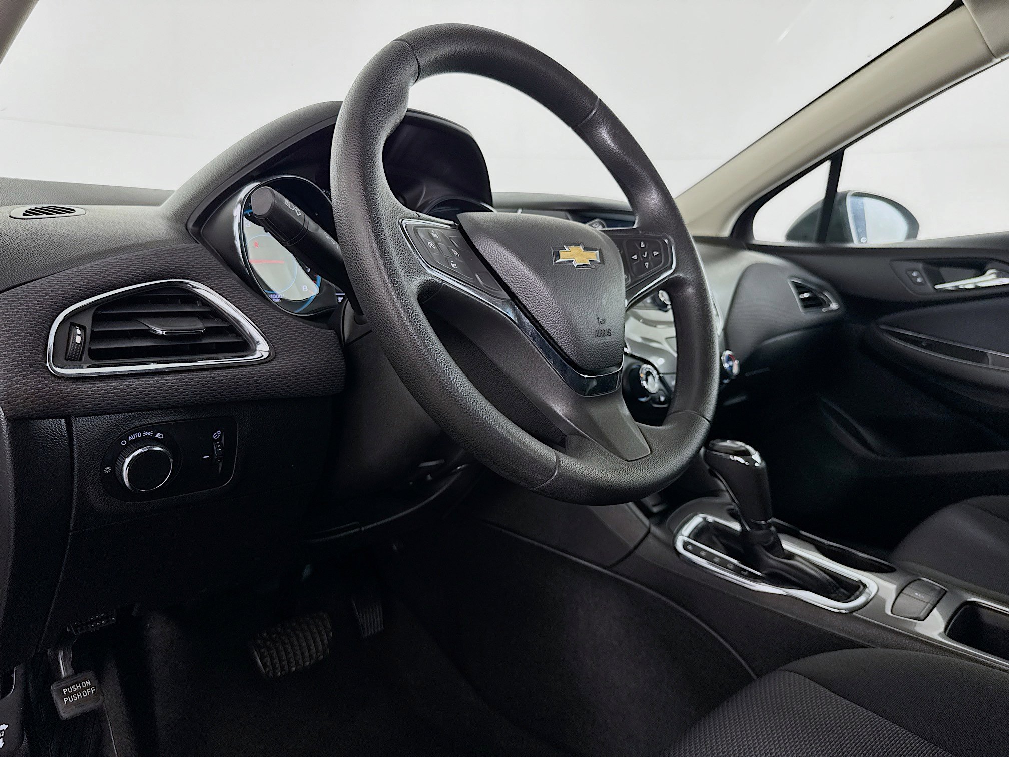 Used 2017 Chevrolet Cruze LT w/ Convenience Package image 22