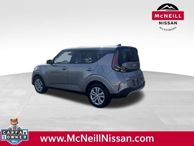 Used 2023 Kia Soul LX image 5