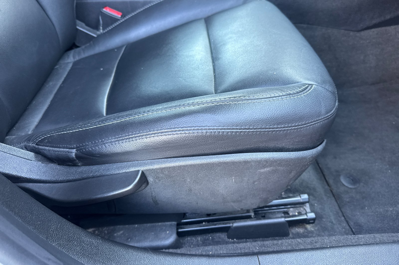 Used 2015 Chevrolet Volt Premium w/ Premium Trim Package FWD image 24