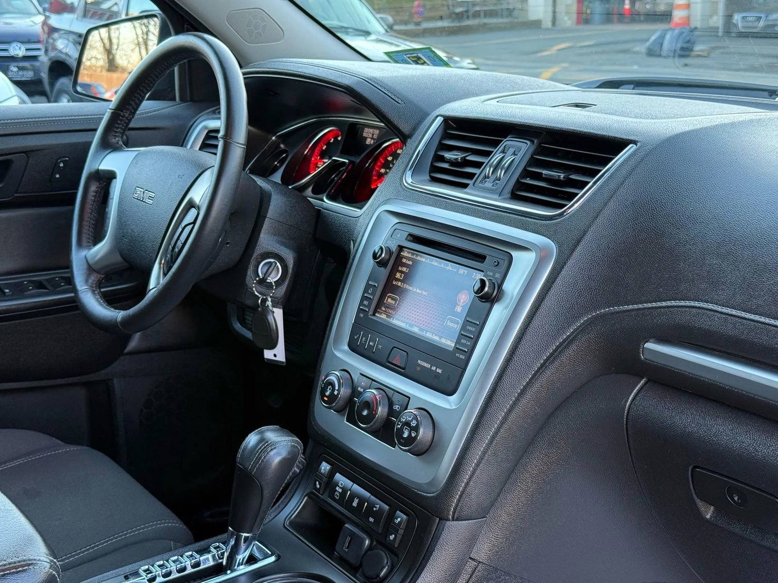 Used 2016 GMC Acadia SLE image 52